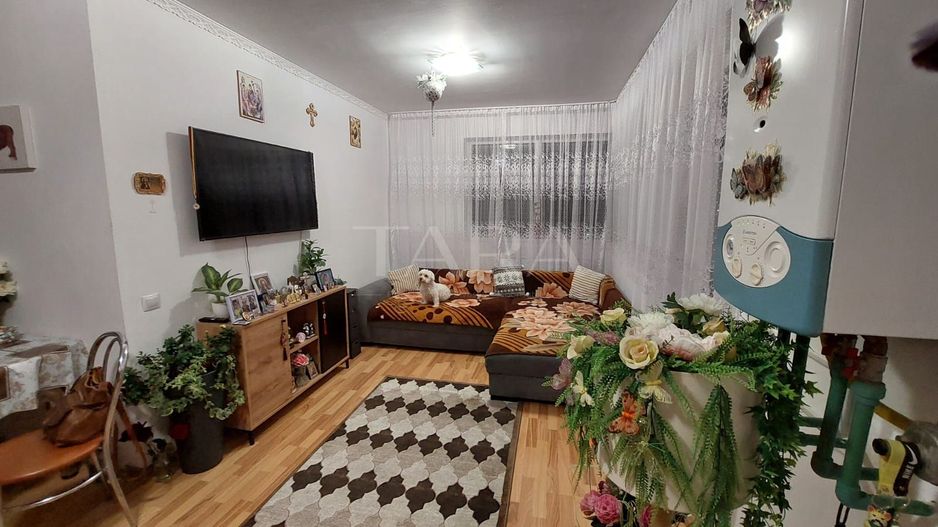 Apartament cu 3 camere de vânzare în zona Luxor - Poză 2