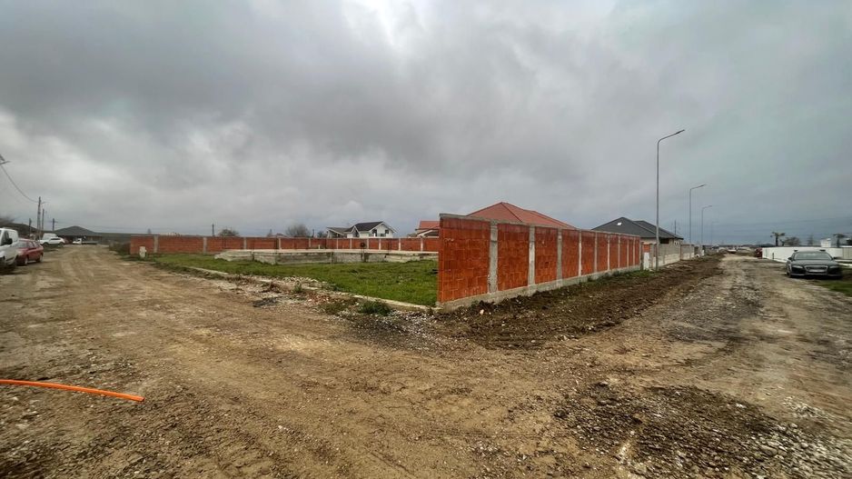 Teren intravilan, fundatie proiect casa, gard si utilitati-Zona Cheriu - Poză 9