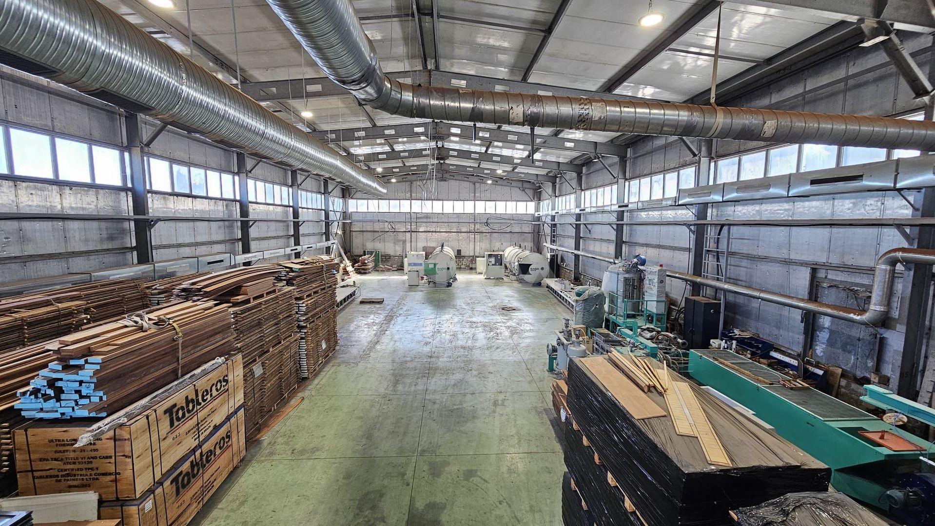 Hală industrială / Depozit în ZEL Chișinău de vânzare - Poză 1