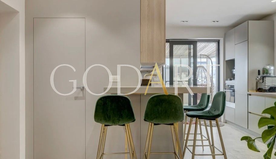 Apartament premium cu 4 camere și terasă spectaculoasă - Poză 9
