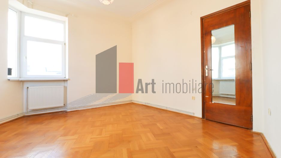 Apartamentul "DEKORA", bloc Art Deco, interior compartimentat de exceptie - Poză 12