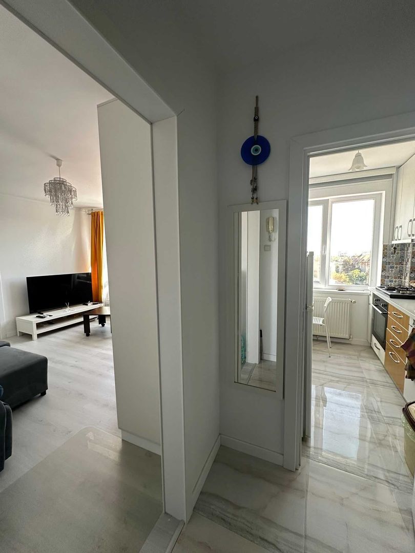 Apartament 2 camere de vânzare - Piața Romană - mobilat nou, vedere pe spate - Poză 6