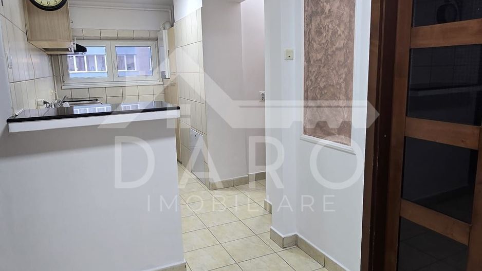 Închiriez apartament modern cu 3 camere, poziție centrala - Poză 5