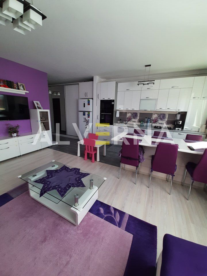 Apartament 3 camere, 78mp, mobilat, balcon, parcare, zona Stadionului - Poză 2