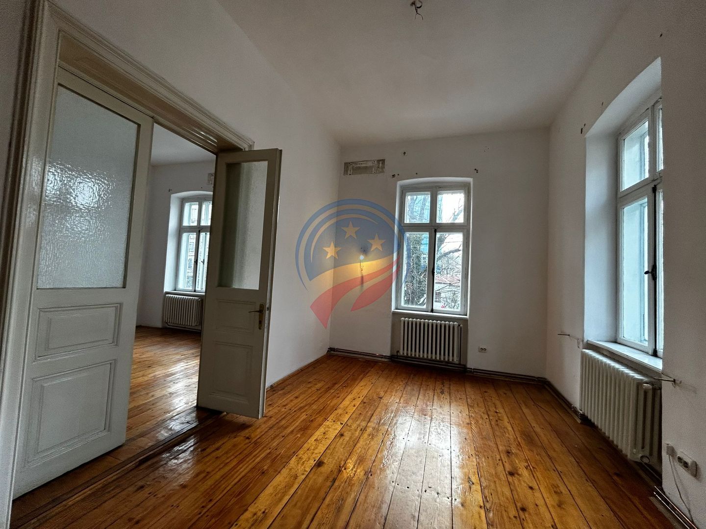 De inchiriat cladire  Ultracentral - Poză 1