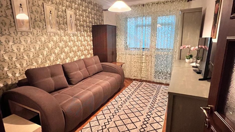 🏛️De închiriat 2 camere, Micro 20, 1.550 Ron/luna - Poză 1