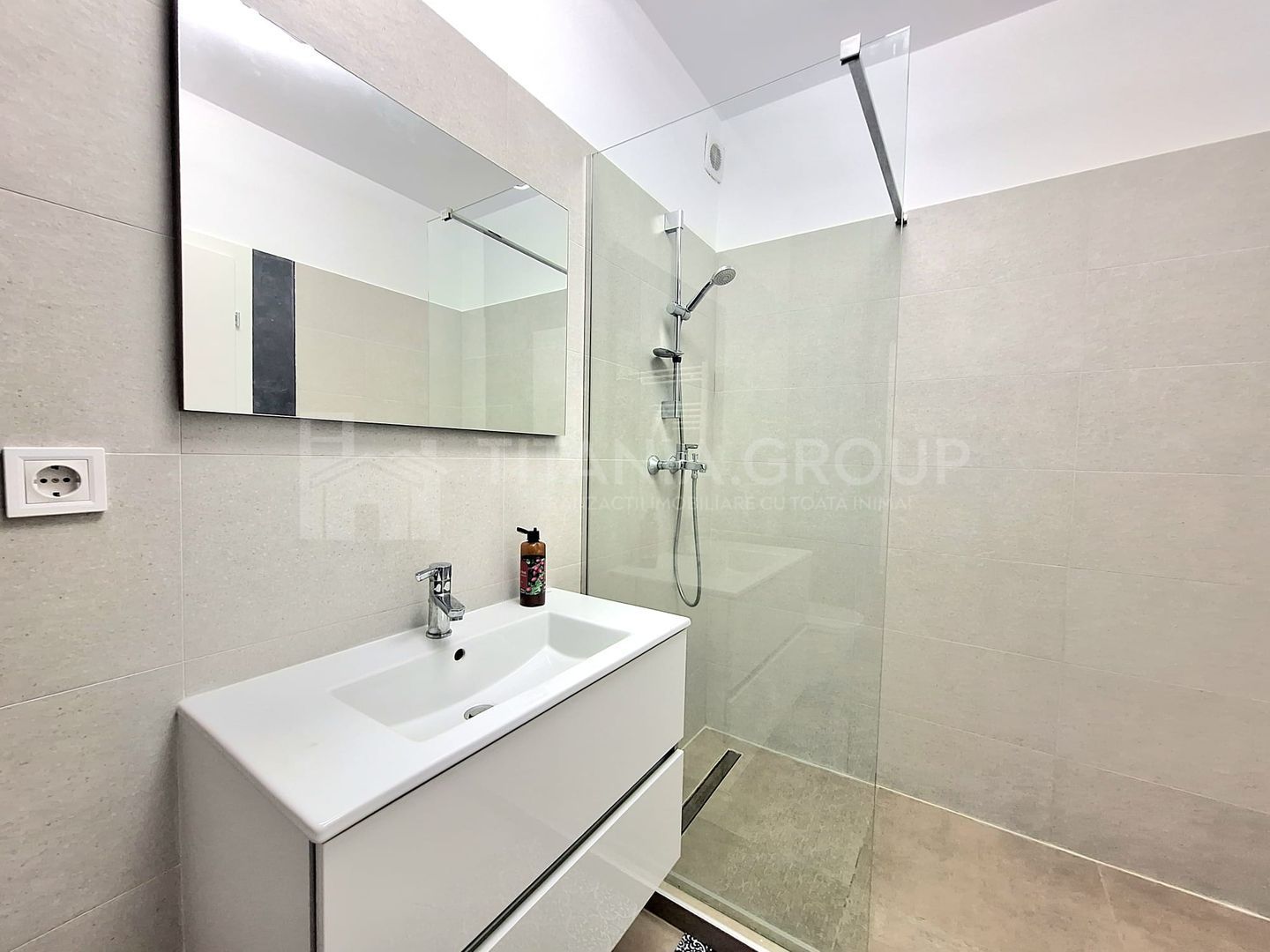 Garsoniera superba, cu balcon - Bloc Eleven, langa Coresi - Poză 9