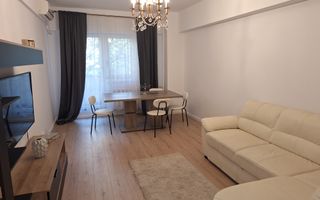 Apartament cu 2 camere , zona piata centrala - Poză 1