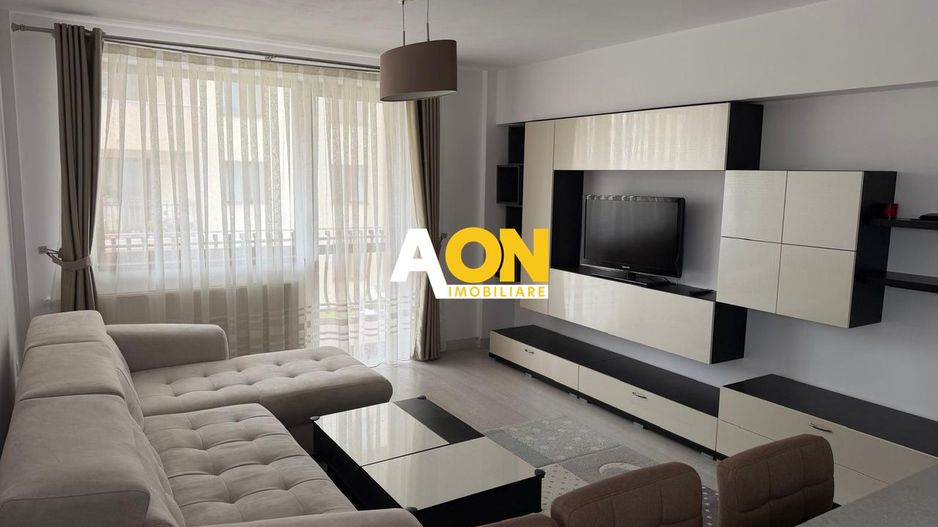 Apartament 3 camere de închiriat – zona Centru - Poză 1