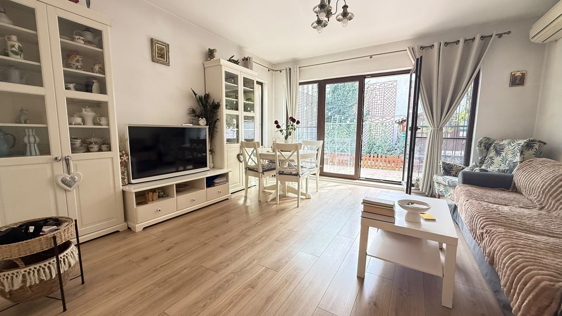 CASĂ INDIVIDUALĂ | P+1 CURTE 240 MP | ZONA PARCUL CIRCULUI | - Poză 6