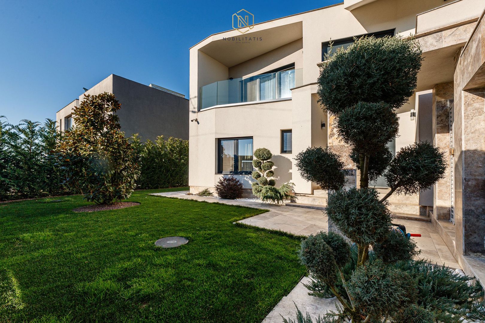 O Capodoperă Arhitecturală, Oferind Eleganță și Confort - Dumbravita - Poză 8