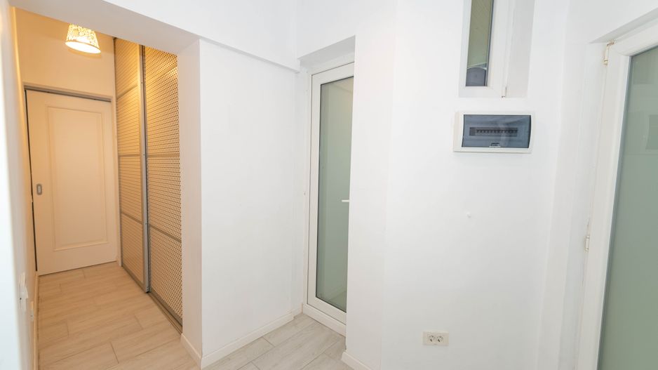 Apartament de vanzare 137 mp, zona centrala, curte proprie - Poză 18