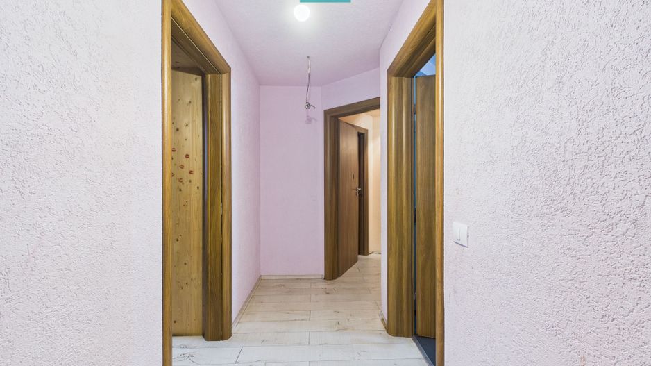 Casă individuală spațioasă, la 10 km de Timișoara - Poză 40