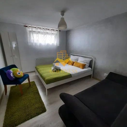 3 camere, Europa, Eugen Ionesco, Golden Tulip, Observatorului, Lunii - Poză 2