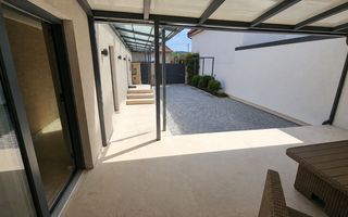 Casa Individuala cu 4 camere, de inchiriat, zona Lupeni - Poză 2
