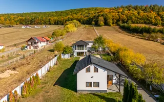 Casă 4 camere, garaj, foișor, grajd, 6000mp teren lângă padure - Poză 26