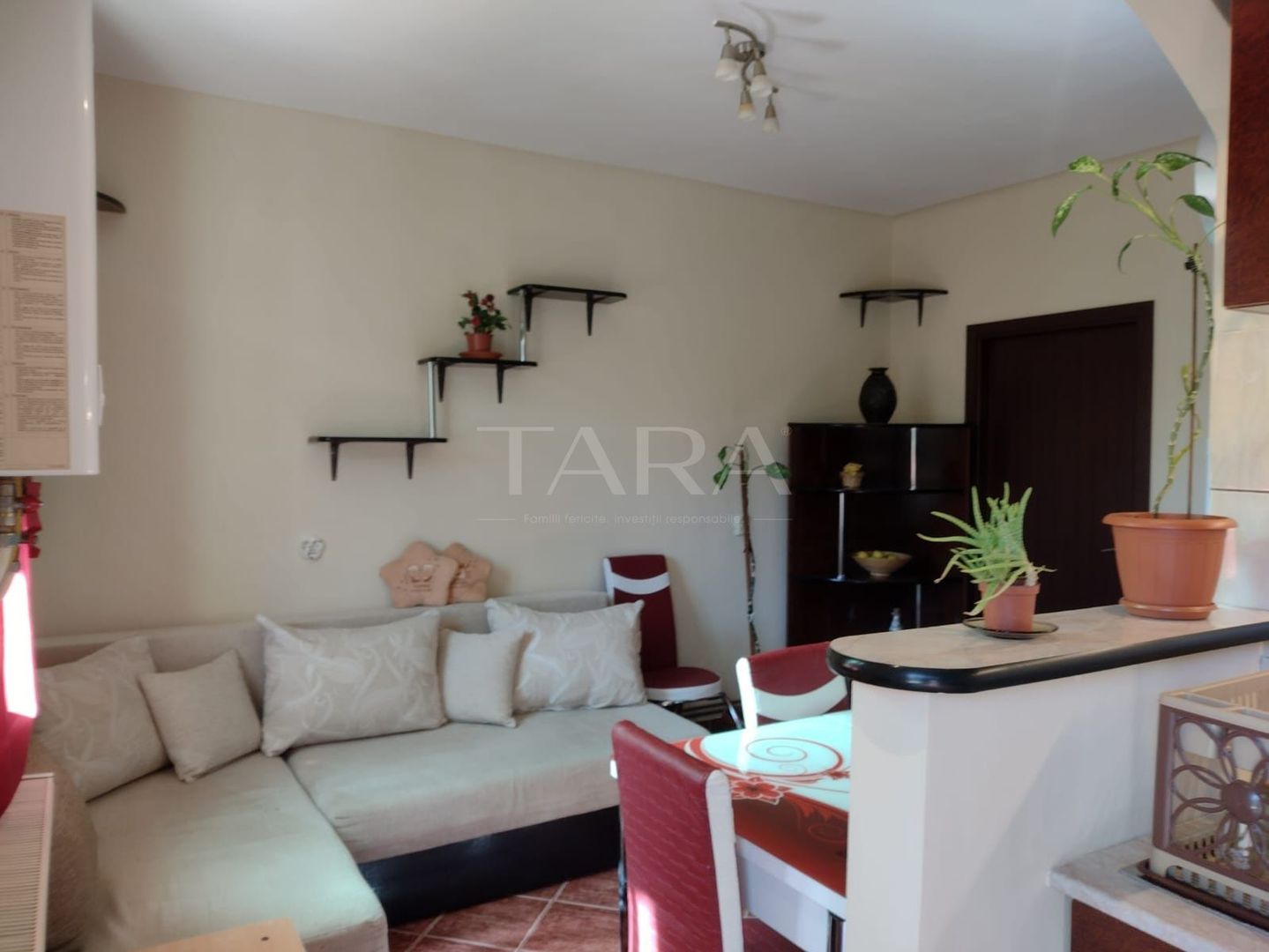 Apartament cu 2 camere, zona Gruia. - Poză 3