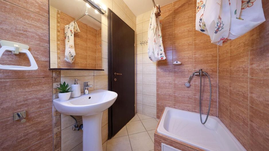 Vilă spațioasă de vânzare în Predeluț, Bran | 2000mp - Poză 21