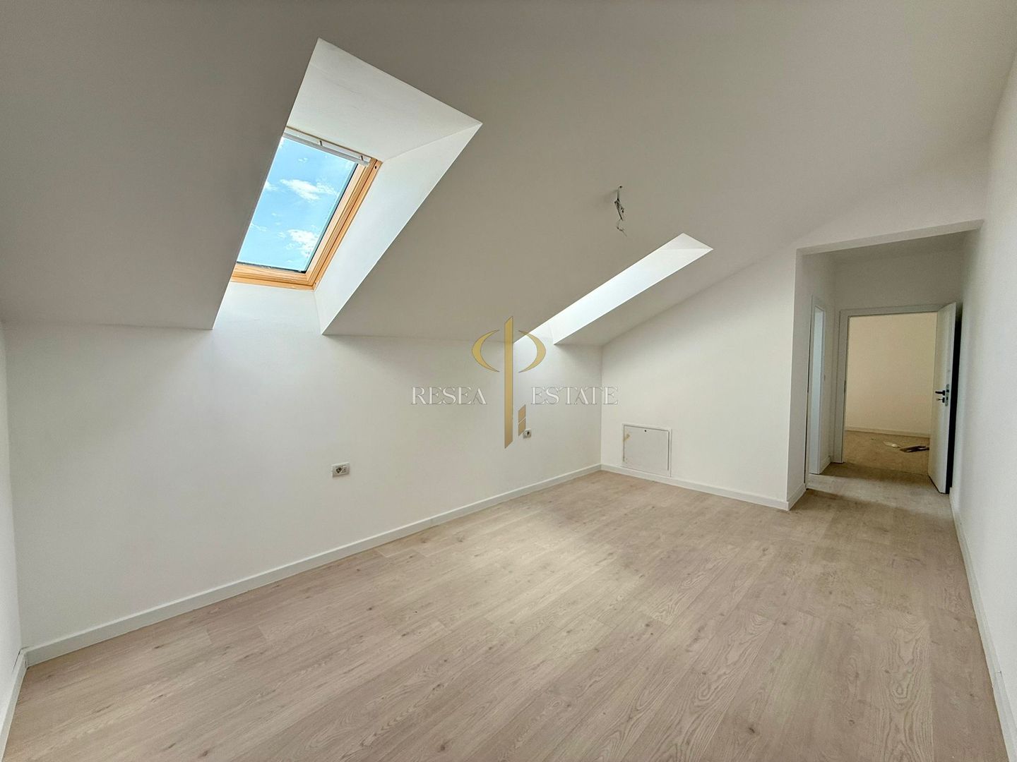 Apartament 3 camere- 83 mp utili+terasa+loc parcare - Poză 4