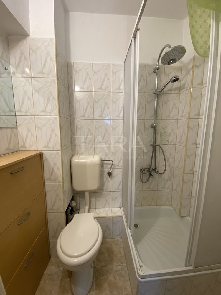 Vanzare un apartament spațios cu 3 camere, situat în Cluj-Napoca. - Poză 6
