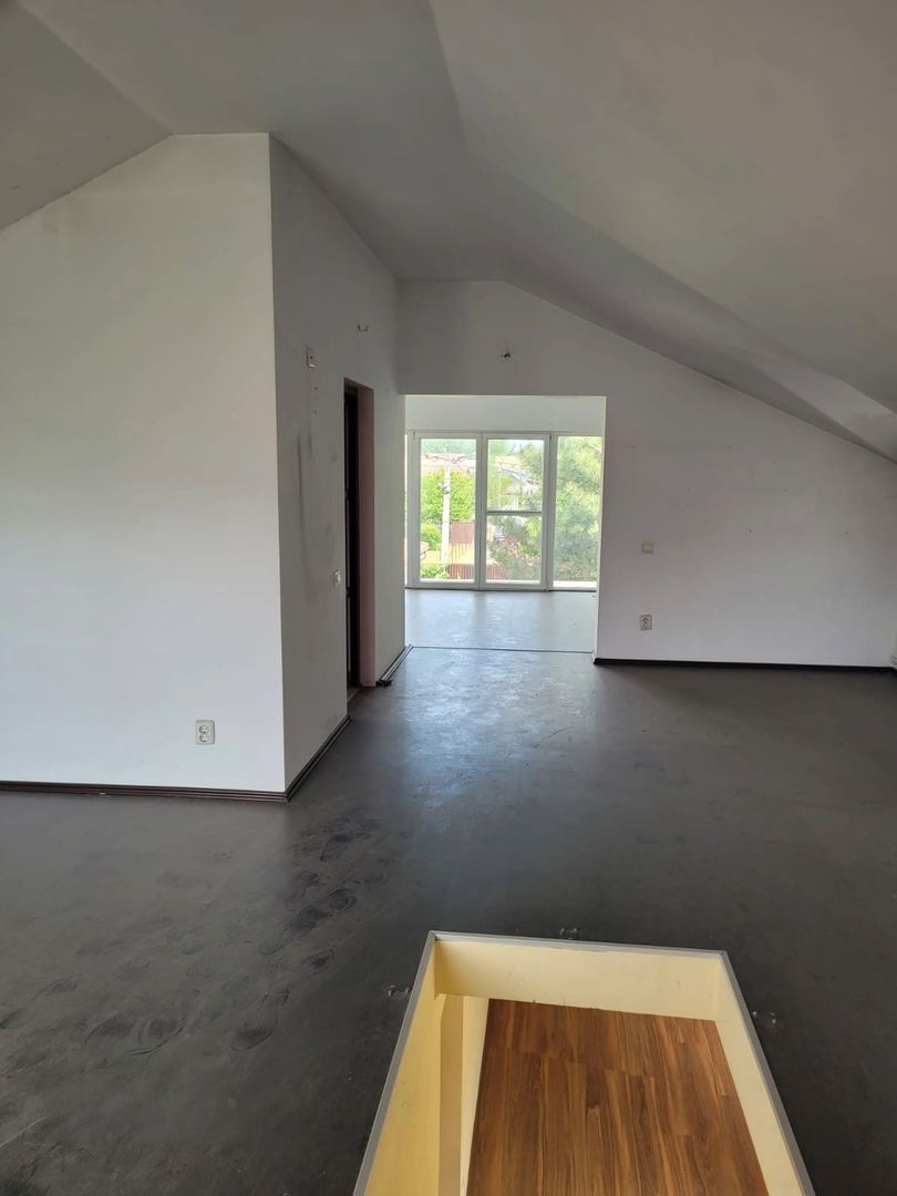 Vilă spațioasă S+P+1E+M | Chitila | Str. 8 Martie - Poză 14