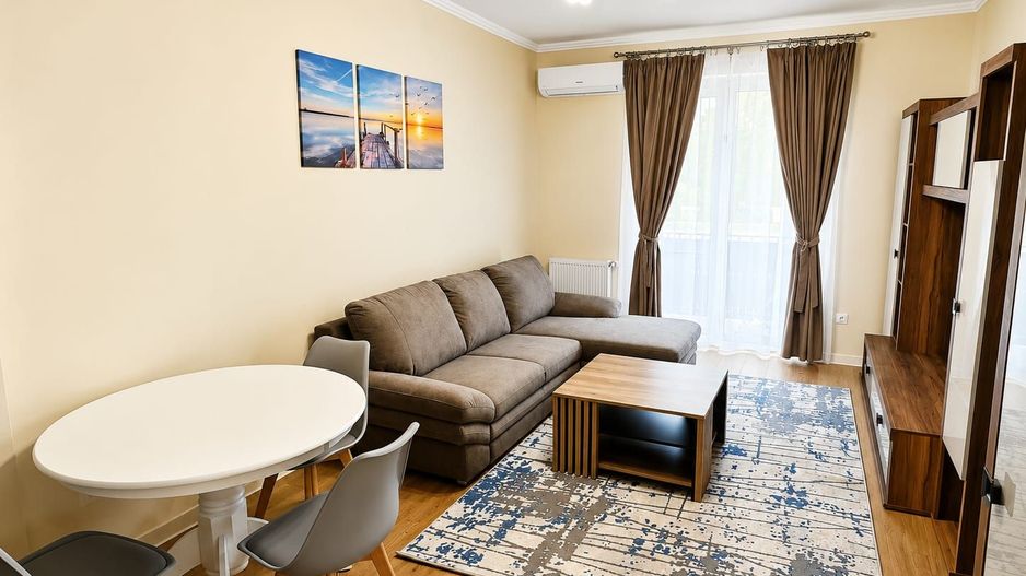 Apartament 2 camere,55mp,1 terasă 100 mp.1 parcare privată - Poză 2