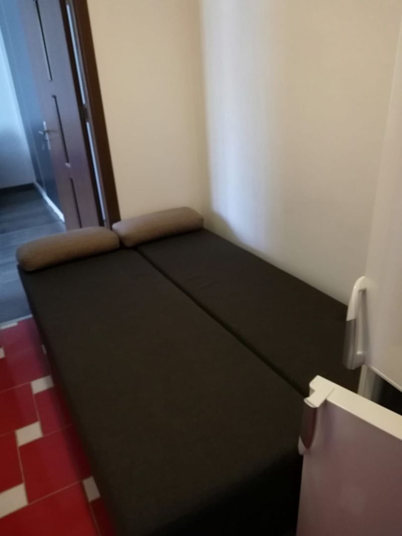 Garsonieră decomandată Rahova. - Poză 1