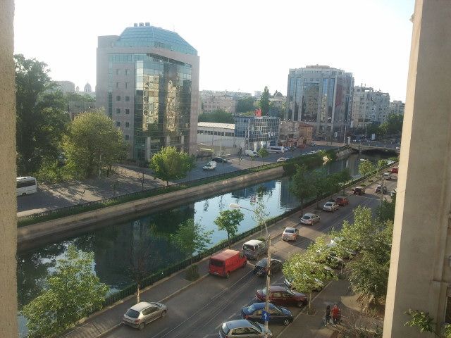 Garsonieră spațioasă 45 mp, renovată recent, AC, balcon, Splaiul Unirii - Poză 8