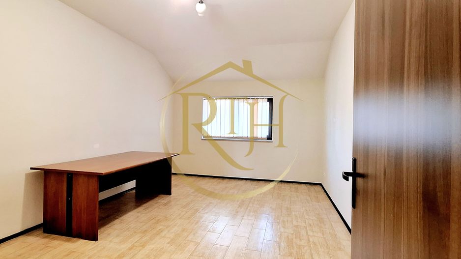 Oferim spre inchiriere, casa cu 4 camere pentru locuit sau birouri, Mehala - Poză 12
