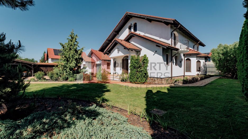 Proprietate de lux în Ghimbav, la doar 10 minute de Brașov - Poză 39
