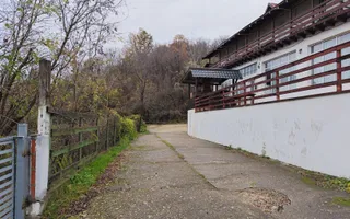 Proprietate langa Dunare – 3000 mp, priveliste si potential business - Poză 33