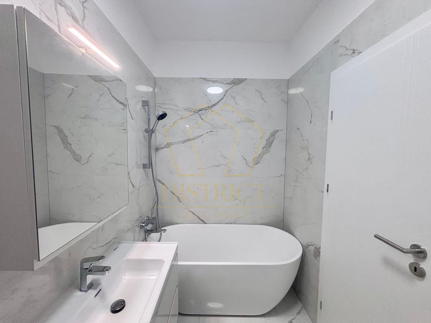 Penthouse semimobilat cu 3 camere | Torontalului - Poză 10