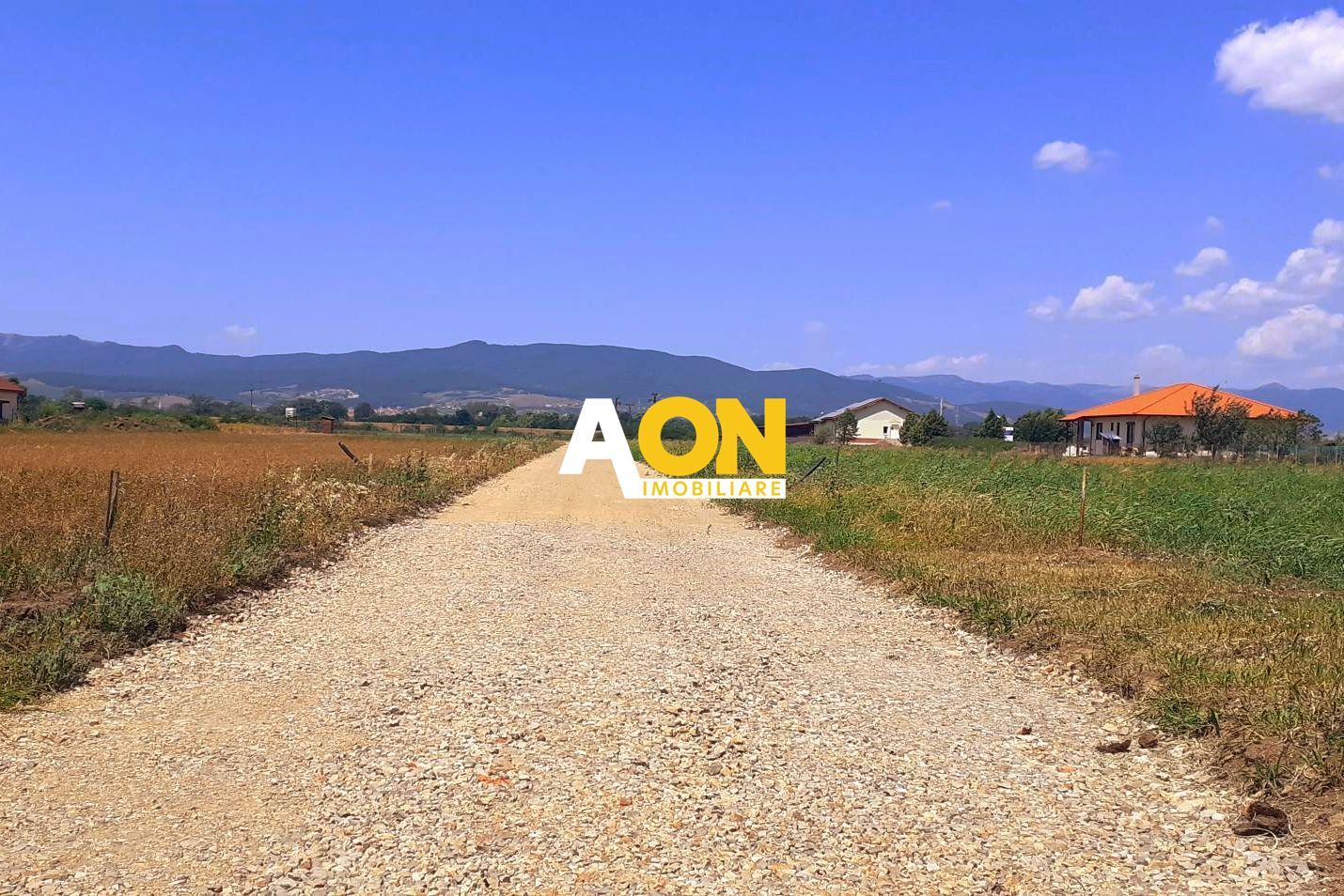 Teren intravilan construibil, 600 mp, cu autorizatie, Ciugud - Poză 1