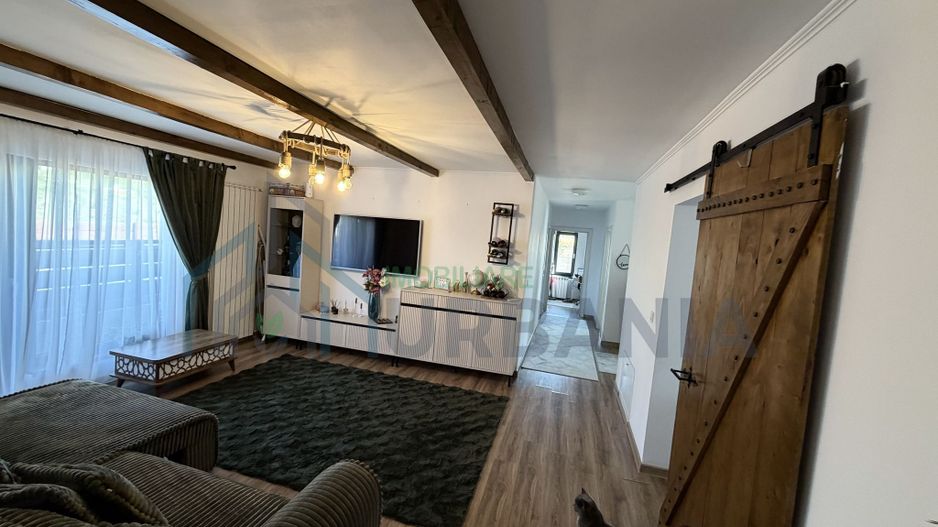 Casă de vânzare, 5 camere, mansardă, mobilată și utilată, Miroslava - Poză 5