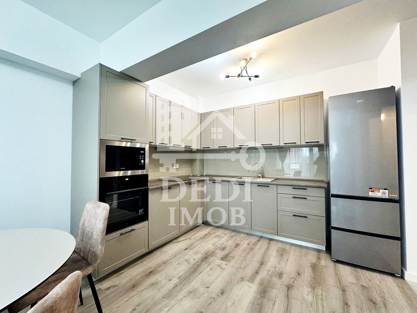 Apartament 3 camere de inchiriat Prima Urabana 3, Oradea - Poză 3