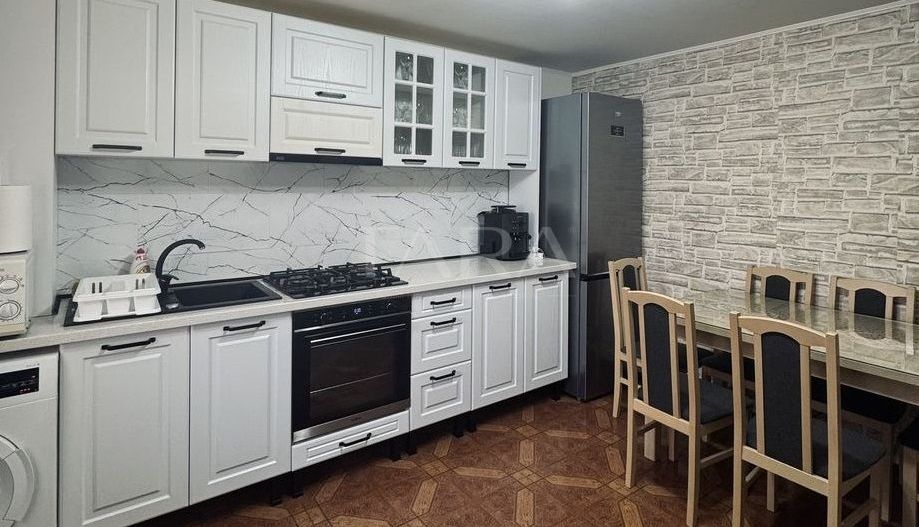Apartament 3 Camere Mobilat + 2 Balcoane – Iris - Poză 3