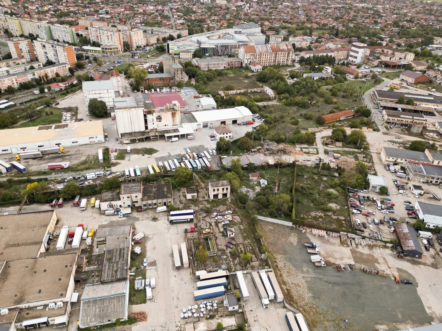 Clădiri industriale, teren 6820mp, strada Poetului - Poză 7