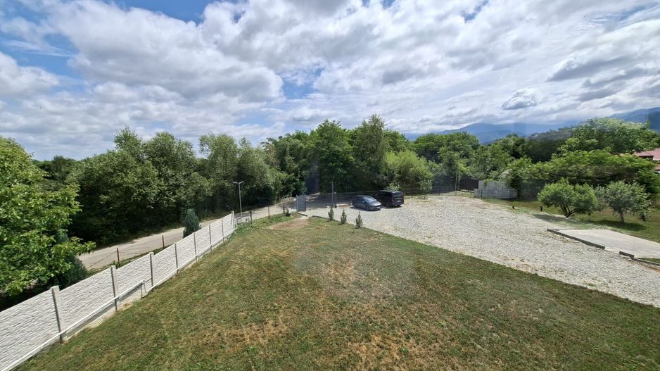 Pensiune 600 mp an 2023 si casa 130 mp teren 4600 mp zona V. Avrigului - Poză 13