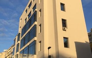 BRASADAS vinde Cladire de Birouri Inchiriat in Zona Unirii. - Poză 1