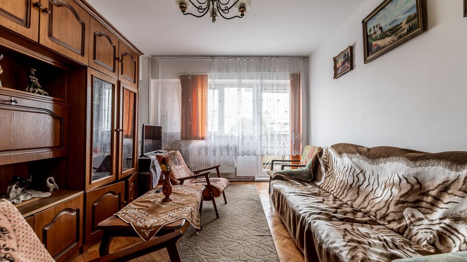 79.900 € | Vlaicu (între UTA și Lebăda) | 2 camere decomandat | lift - Poză 3
