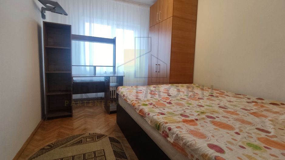 3 Camere, Decomandat Nicolina / Prima Statie din Podu Ros - Poză 9