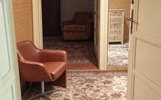 Apartament la casă cu curte proprie în zonă exclusivistă Sub Arini - Poză 8