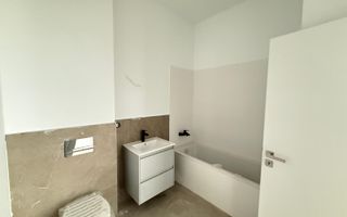 Comision 0. Gradina proprie 77 mp. Loc de parcare. - Poză 3