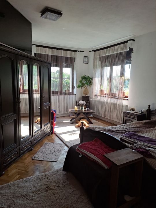 Proprietate de excepție în Lelești – la doar 8 km de Târgu Jiu - Poză 9
