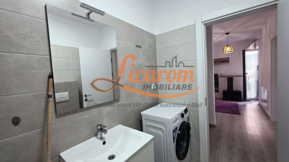 Apartament 2 camere, mobilat, lift, parcare, animale,Cristian BV - Poză 4
