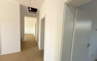 -Casa individuală -4 camere -2 băi - - Poză 11