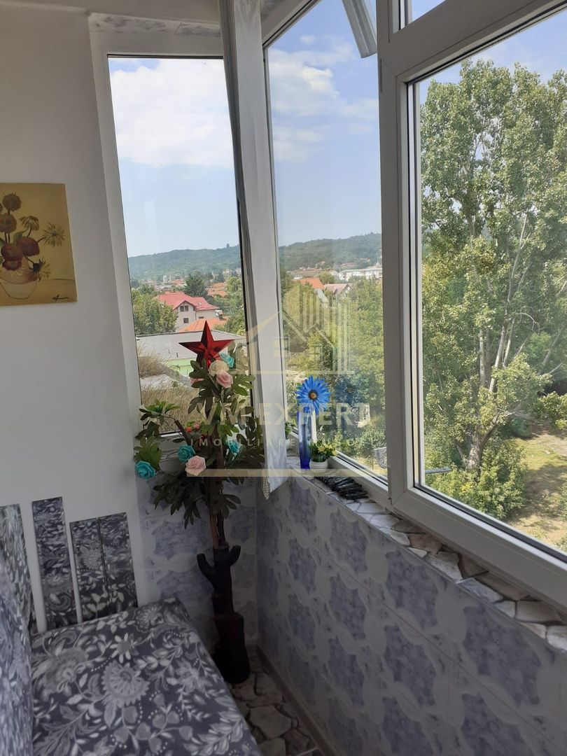 APARTAMENT 2 CAMERE, ETAJ 4, BLOC DE CARAMIDA, CAMPULUNG - Poză 6