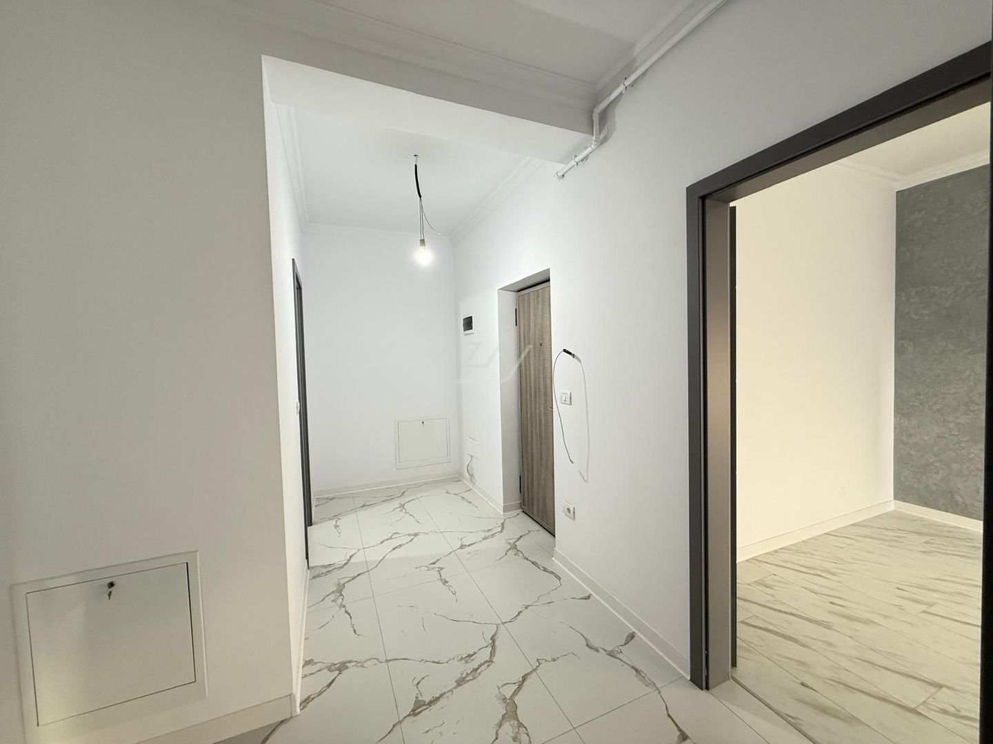 Etaj 1. Decomandat. Loc de parcare. - Poză 8