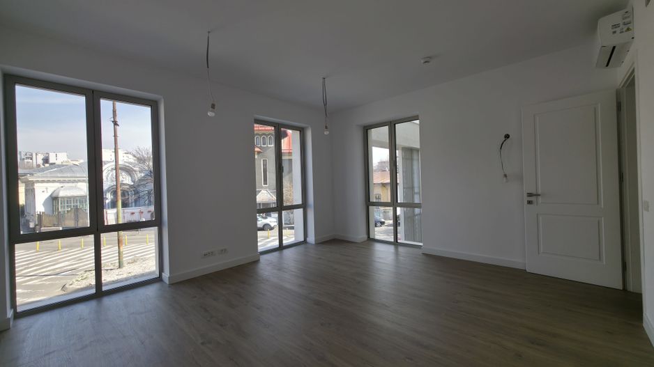 Apartament 4 camere de inchiriat nou în zona Armenească - Universitate - Poză 10
