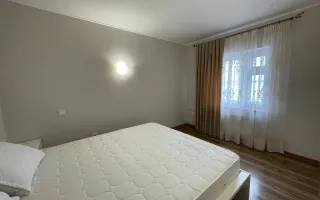 Chirie, casă, 3 camere, strada Cojocarilor, Centru - Poză 12
